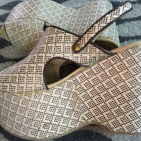 Kimchi Blue Raffia Platforms (8) - Picture 5 of 6